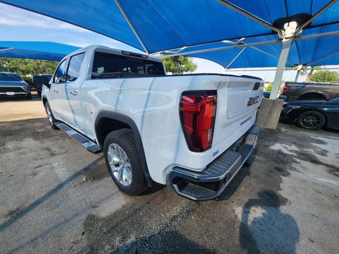 Used 2019 GMC Sierra 1500 SLT RWD image 3