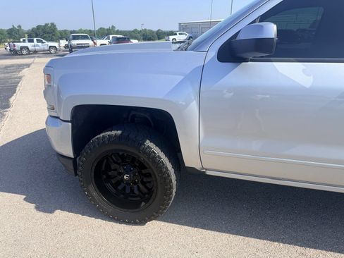 Used 2018 Chevrolet Silverado 1500 LT w/ Texas Edition AWD/4WD image 9