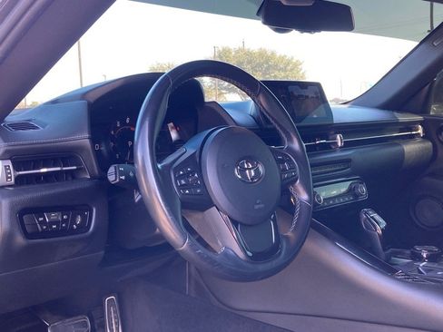 Used 2022 Toyota Supra Premium w/ Driver Assist Package image 9