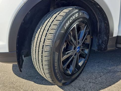 Used 2018 Ford Escape SE FWD image 35