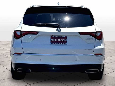 Used 2023 Acura MDX SH-AWD w/ Advance Package image 7