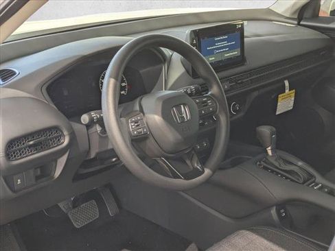 New 2026 Honda HR-V LX image 3
