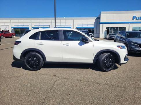 New 2027 Honda HR-V Sport image 4