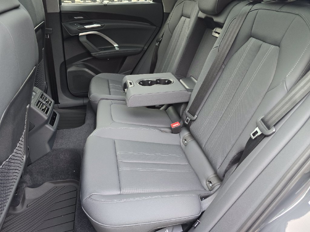 New 2026 Audi Q5 Premium Plus AWD/4WD image 15