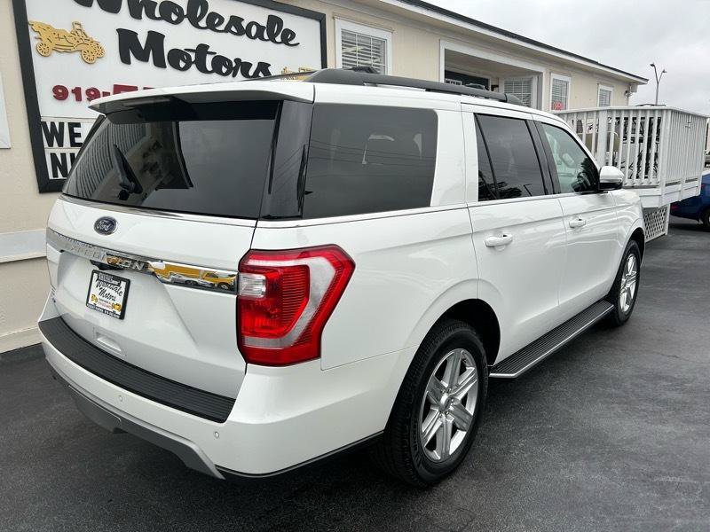 Used 2020 Ford Expedition XLT w/ Equipment Group 202A AWD/4WD image 7