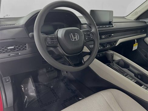New 2025 Honda Accord SE image 18