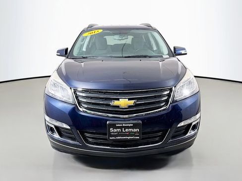 Used 2015 Chevrolet Traverse LT w/ Style and Technology Package FWD image 2