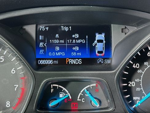 Used 2017 Ford Escape Titanium AWD/4WD image 14