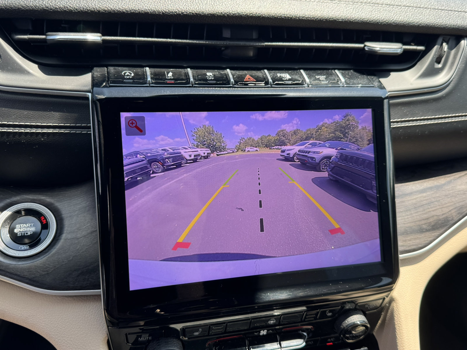 Used 2025 Jeep Grand Cherokee L Limited RWD image 31