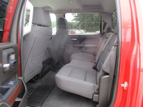 Used 2019 GMC Sierra 2500 SLE w/ SLE Preferred Package RWD image 18