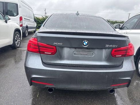 Used 2017 BMW 340i xDrive Sedan AWD/4WD image 10