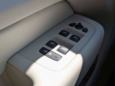 Used 2026 Volvo XC60 B5 Ultra w/ Protection Package Premier AWD/4WD image 26