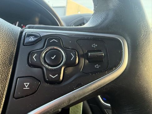 Used 2017 Buick Regal Sport Touring image 18