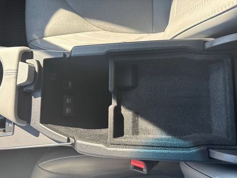 Used 2019 Toyota Avalon Limited w/ Advanced Safety Package FWD image 26