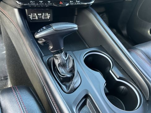 Certified 2024 Dodge Durango GT image 28