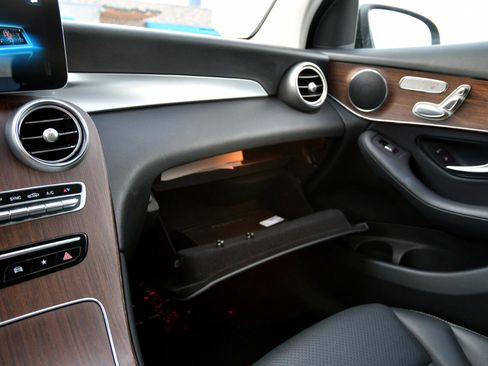 Used 2022 Mercedes-Benz GLC 300 GLC 300 SUV image 33