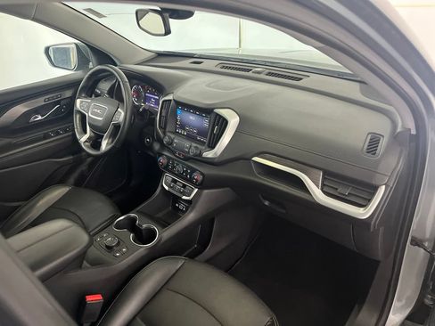 Used 2023 GMC Terrain SLT AWD/4WD image 23