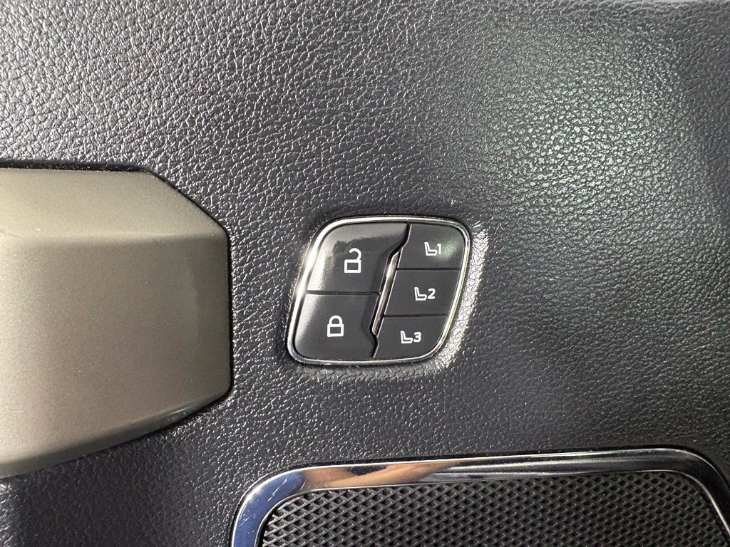 Used 2020 Ford F250 Lariat AWD/4WD image 21