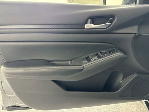 Certified 2024 Nissan Altima 2.5 SV image 21