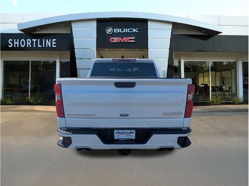 Used 2023 Chevrolet Silverado 1500 High Country AWD/4WD image 4