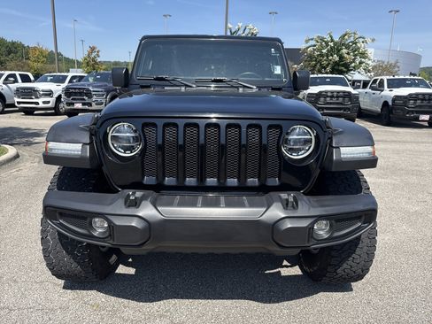 Used 2022 Jeep Wrangler Unlimited Sport AWD/4WD image 2