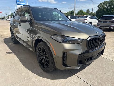 New 2026 BMW X5 xDrive40i w/ M Sport Package AWD/4WD image 6