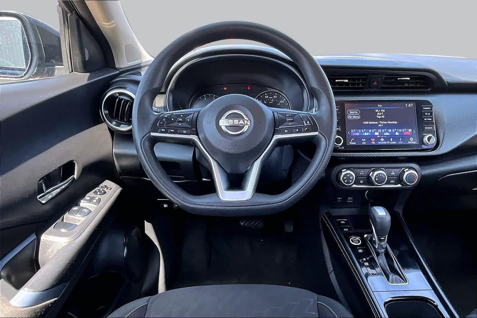 Used 2023 Nissan Kicks SV FWD image 6