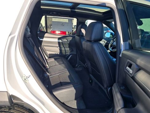 New 2026 GMC Terrain Elevation w/ Elevation Premium Package AWD/4WD image 32