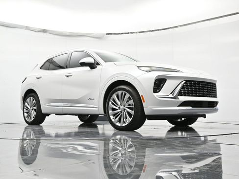 Certified 2024 Buick Envision Avenir image 47