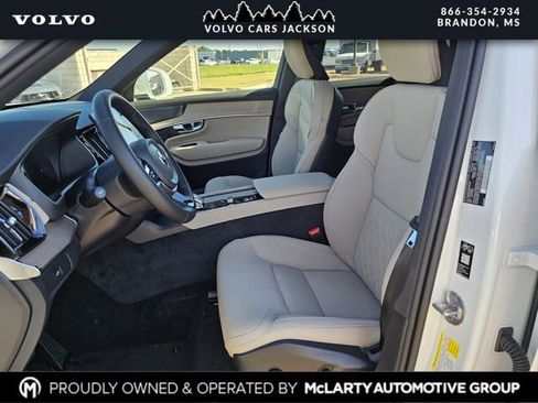 New 2026 Volvo XC90 B6 Plus w/ Protection Package Premier AWD/4WD image 13