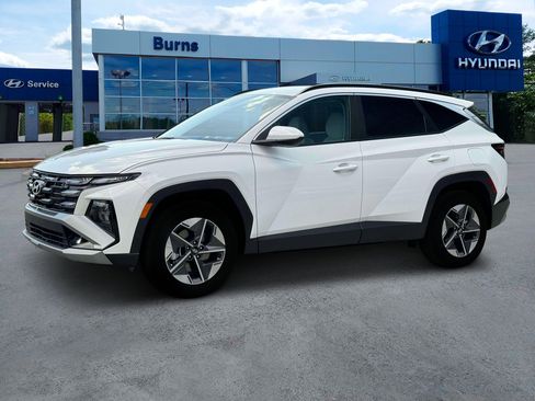 New 2025 Hyundai Tucson SEL image 2