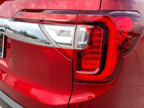 Used 2021 GMC Acadia SLE image 29