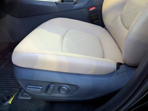 Used 2025 Toyota RAV4 XLE w/ Convenience Package FWD image 4