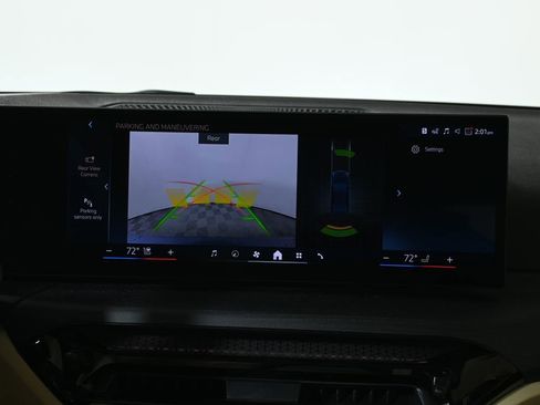 New 2026 BMW 330i xDrive Sedan w/ Convenience Package image 23