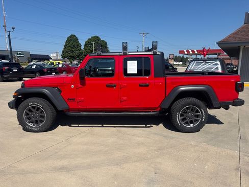 Used 2020 Jeep Gladiator Sport w/ Quick Order Package 24S AWD/4WD image 2