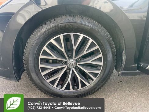 Used 2019 Volkswagen Jetta SE image 26
