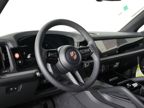 New 2026 Porsche Cayenne image 4