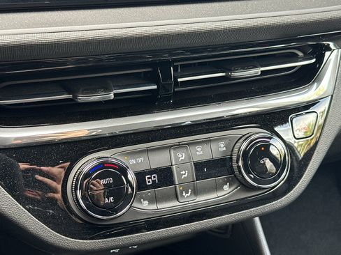 New 2026 Buick Envista Sport Touring w/ Convenience I Package FWD image 20