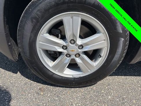 Used 2021 Chevrolet Trax LS w/ Tint and Cruise Package FWD image 23