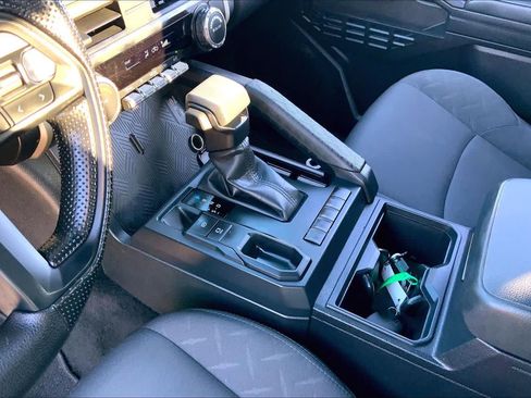 Used 2024 Toyota Tacoma SR RWD image 15