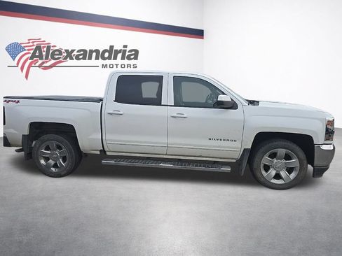 Used 2018 Chevrolet Silverado 1500 LT w/ All Star Edition AWD/4WD image 6