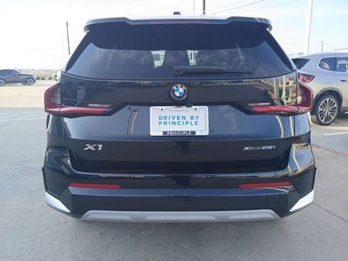 New 2025 BMW X1 xDrive28i w/ Convenience Package image 8