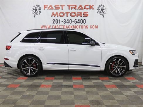 Used 2022 Audi SQ7 Prestige image 4
