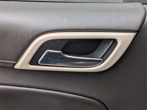 Used 2020 GMC Yukon XL Denali image 29