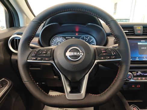 New 2025 Nissan Versa SR w/ Trunk Package FWD image 17
