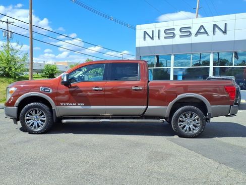 Used 2019 Nissan Titan Platinum Reserve w/ Platinum Utility Package AWD/4WD image 8