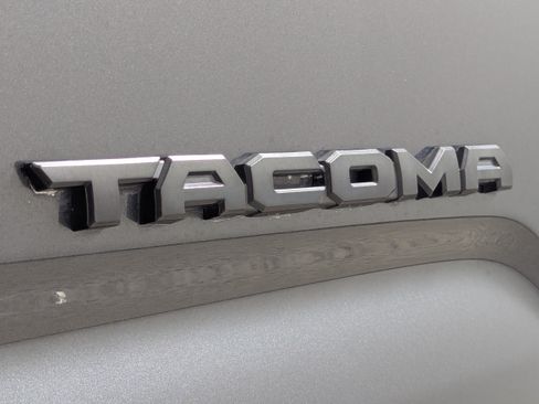 Used 2023 Toyota Tacoma SR5 RWD image 27