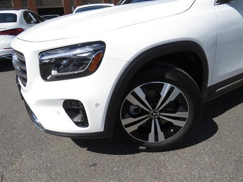 Used 2025 Mercedes-Benz GLB 250 GLB 250 4MATIC image 23
