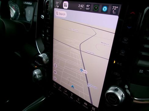 Certified 2025 RAM 1500 Laramie image 26