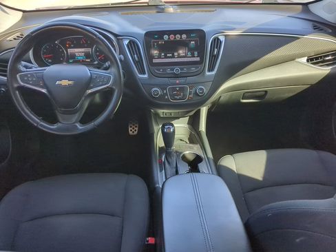 Used 2016 Chevrolet Malibu LT image 12